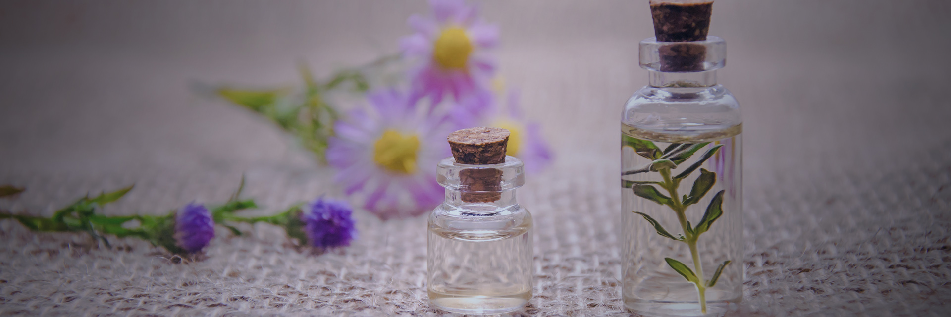  Kräuterstempel-Massage 